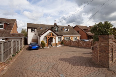 View Full Details for London Road Wickford