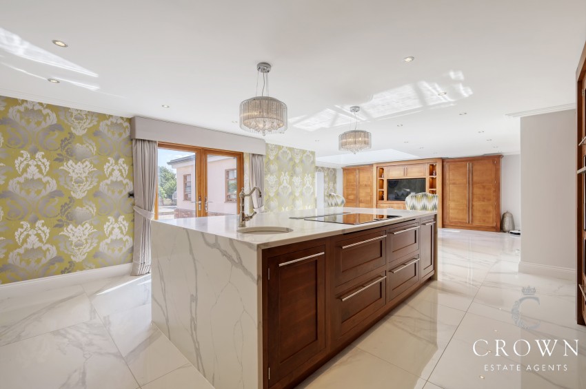 Images for Ramsden Park Road, Ramsden Bellhouse, Billericay