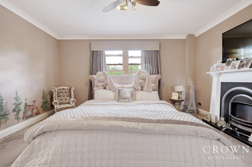 Images for Ramsden Park Road, Ramsden Bellhouse, Billericay