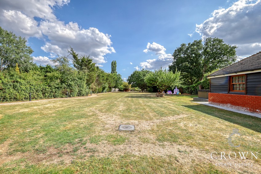 Images for Ramsden Park Road, Ramsden Bellhouse, Billericay