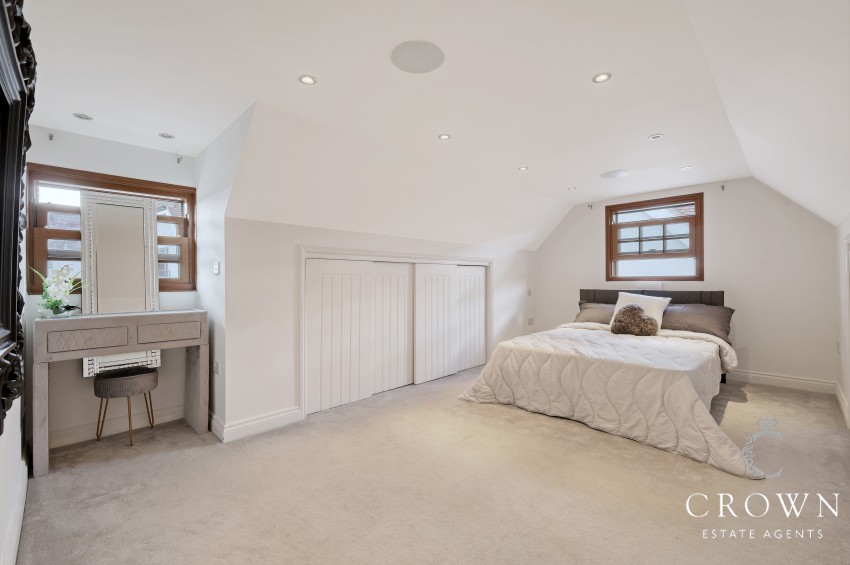 Images for Ramsden Park Road, Ramsden Bellhouse, Billericay
